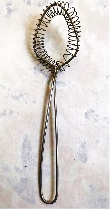 Špirálovitá vintage stará habarka/šľahač,