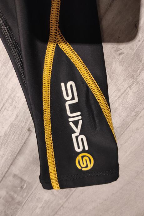 Kompresné legíny skins 134/140 xs, 134