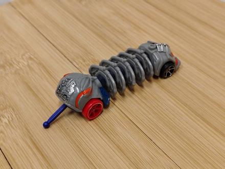 Zberateľský retro kĺbový model hot wheels mutant m,