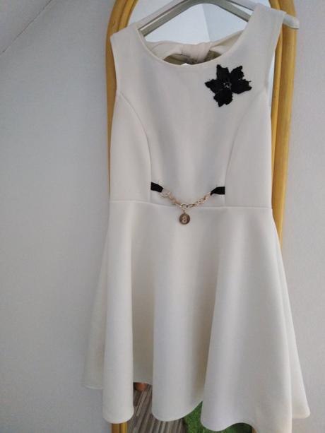 Spoločenské šaty, m