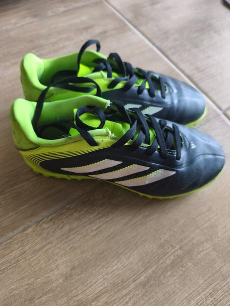 Turfy, adidas,32
