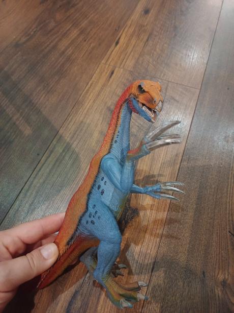 Therinozosaurus, 