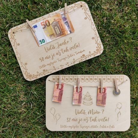 Drevená tabuľka na peniaze k narodeninám, 