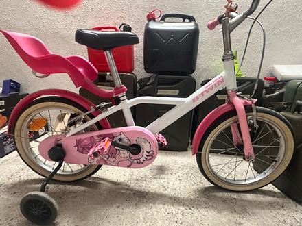 Dievčenský bicykel 16 palcovy s kolieskami, 16
