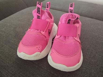 Dievčenske tenisky, nike,21
