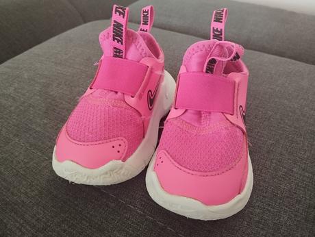 Dievčenske tenisky, nike,21