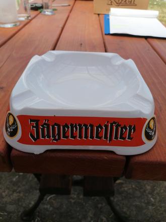Popolníky veľké jägermeister, 