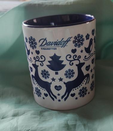 Bielo modrá vianočná šálka,