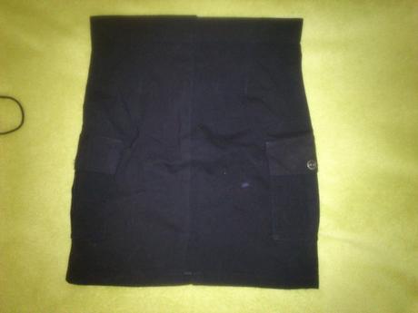 Cierna minisukna s vackami, xs