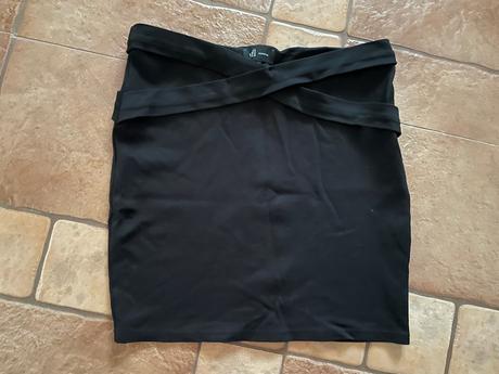 Cierna sukna, reserved,m