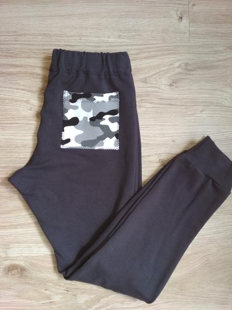 Detské tepláky - na objednávku, 116 / 122 / 128 / 134