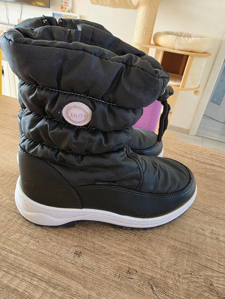 Snehule, deichmann,36