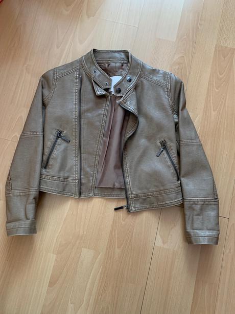 Koženka, charles vögele,134