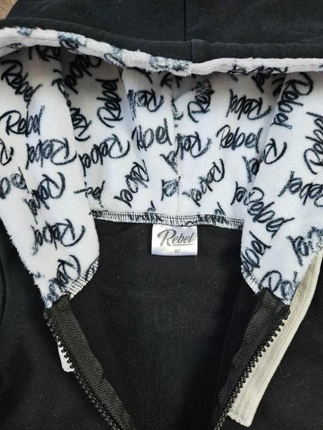 Overal rebel, rebel kids,92