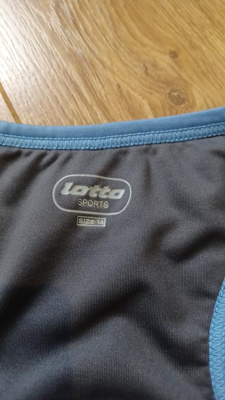 Tricko s podprsenkou, lotto,40