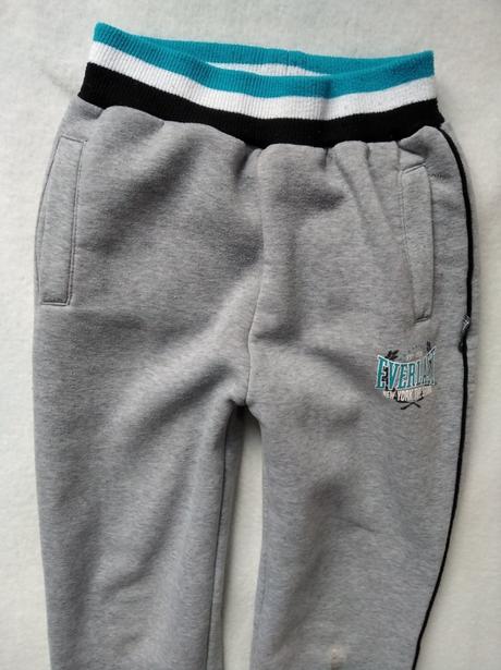 Hrubšie tepláky, 146