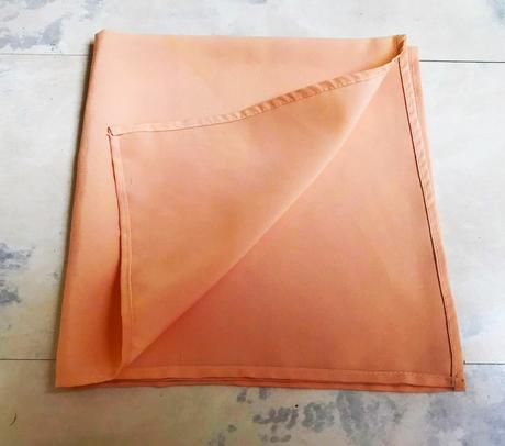 Marhuľová šatka na krk, l