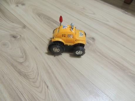 Autíčko super racer s majákom, 