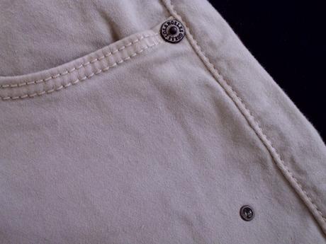 Béžové 26, guess,s