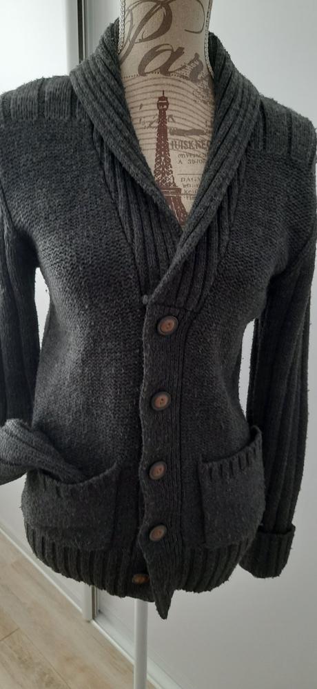 Teplý, dámsky sveter, s