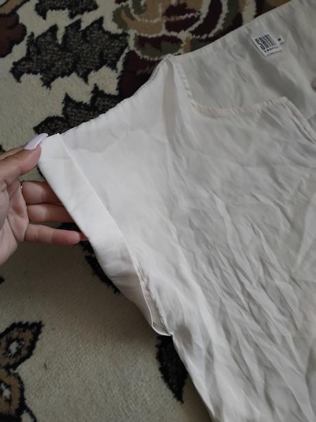 Tričko so zlatým odleskom, m