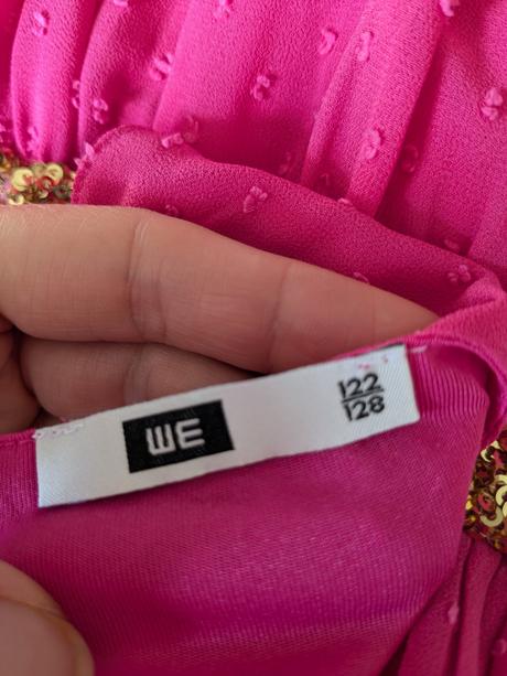 Slávnostné dievčenské šaty, 122