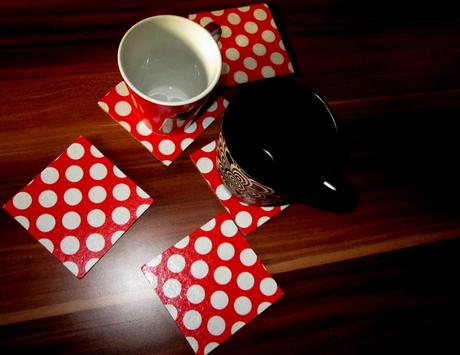 Bodkované podšálky 2,