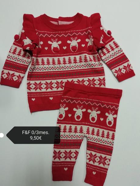 Pletený svetríkový komplet s volánikmi, 62