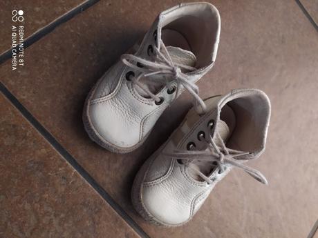 Prvé topanocky, pegres,19