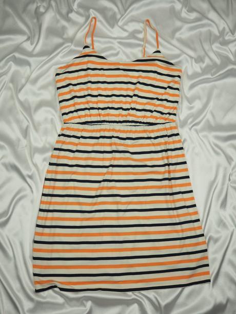 Kvalitné letné šaty oasis, m