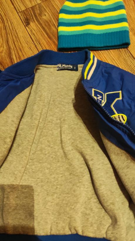 Vetrovky pre surodencov, 110