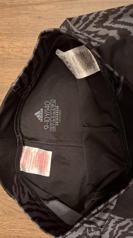 Športové legíny značky adidas - veľkosť 140, adidas,140