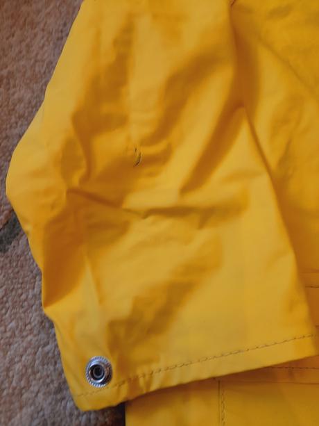 Obojstranný pršiplášť, 116