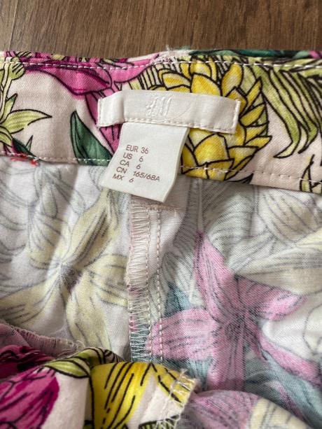 Kvetovane kraťasy h&m, h&m,36