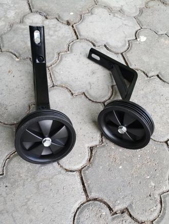 Pomocné kolesá, 16