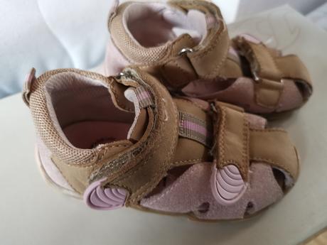 Sandálky pre dievčatko, č.22, bären-schuhe,22
