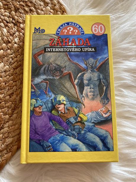 Traja pátrači záhada internetového upíra (2010), 
