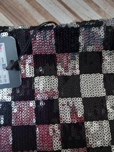 Minisukňa, new yorker,36 / s