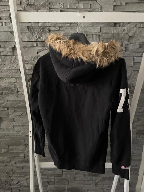 Superdry v.s, nosena mikinka na zimne obdobie, superdry,s