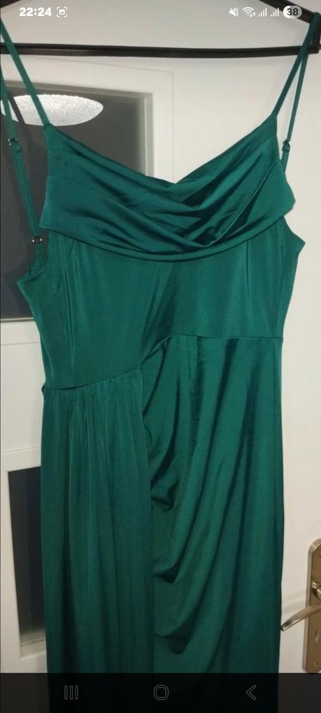 Smaragdovo zelené spoločenské šaty, s