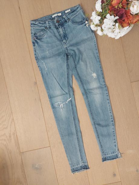 Moderné roztrhané rifle - reserved, reserved,34