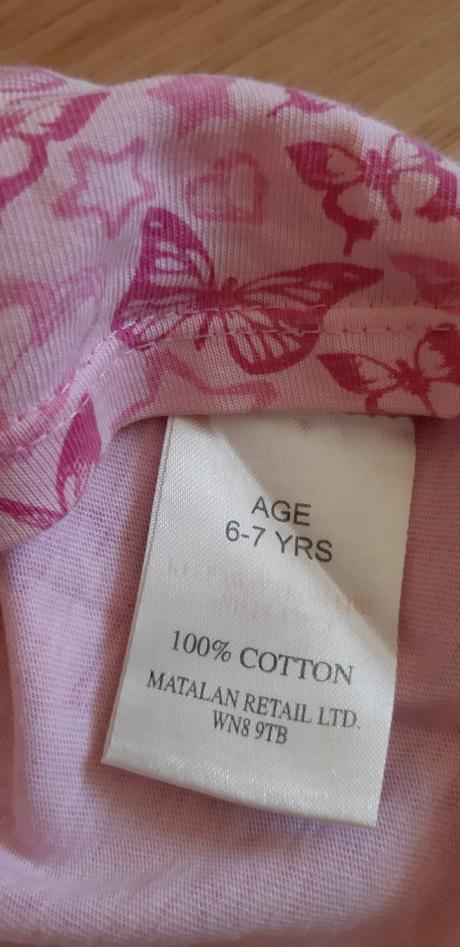 Tričko s motýľmi, 122