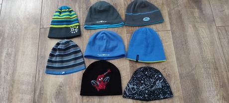 Čiapky veľ.54-56, 54
