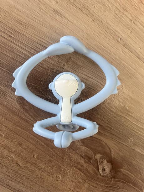 Hračky, hračky zvukové, hrkálky, kusatka,