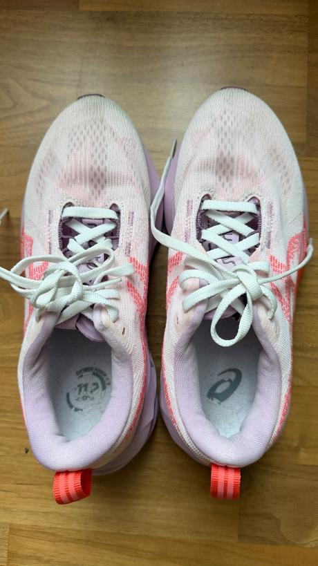 Bezecke damske asics novablast 5 topanky, asics,37