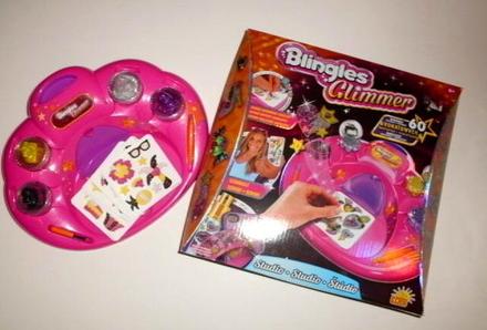 Sada na výrobu 52 kusov trblietavých samolepiek,