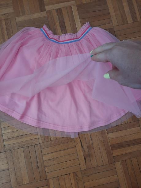 Dievčenská sukňa, 134