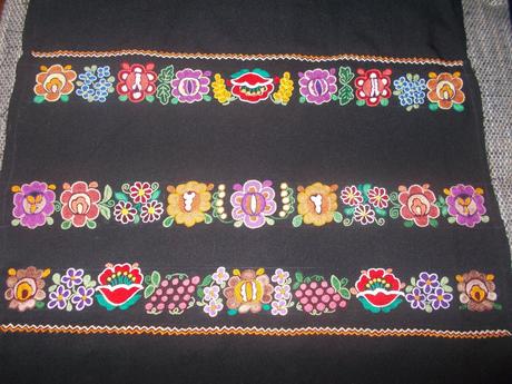 Zástera k ľudovému panskému kroju- podpoľanie, 