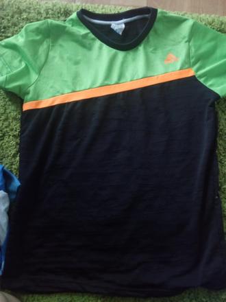 Tricko ciernozelene, m