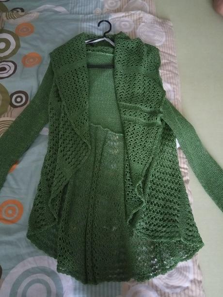 Hackovany svetrik, l